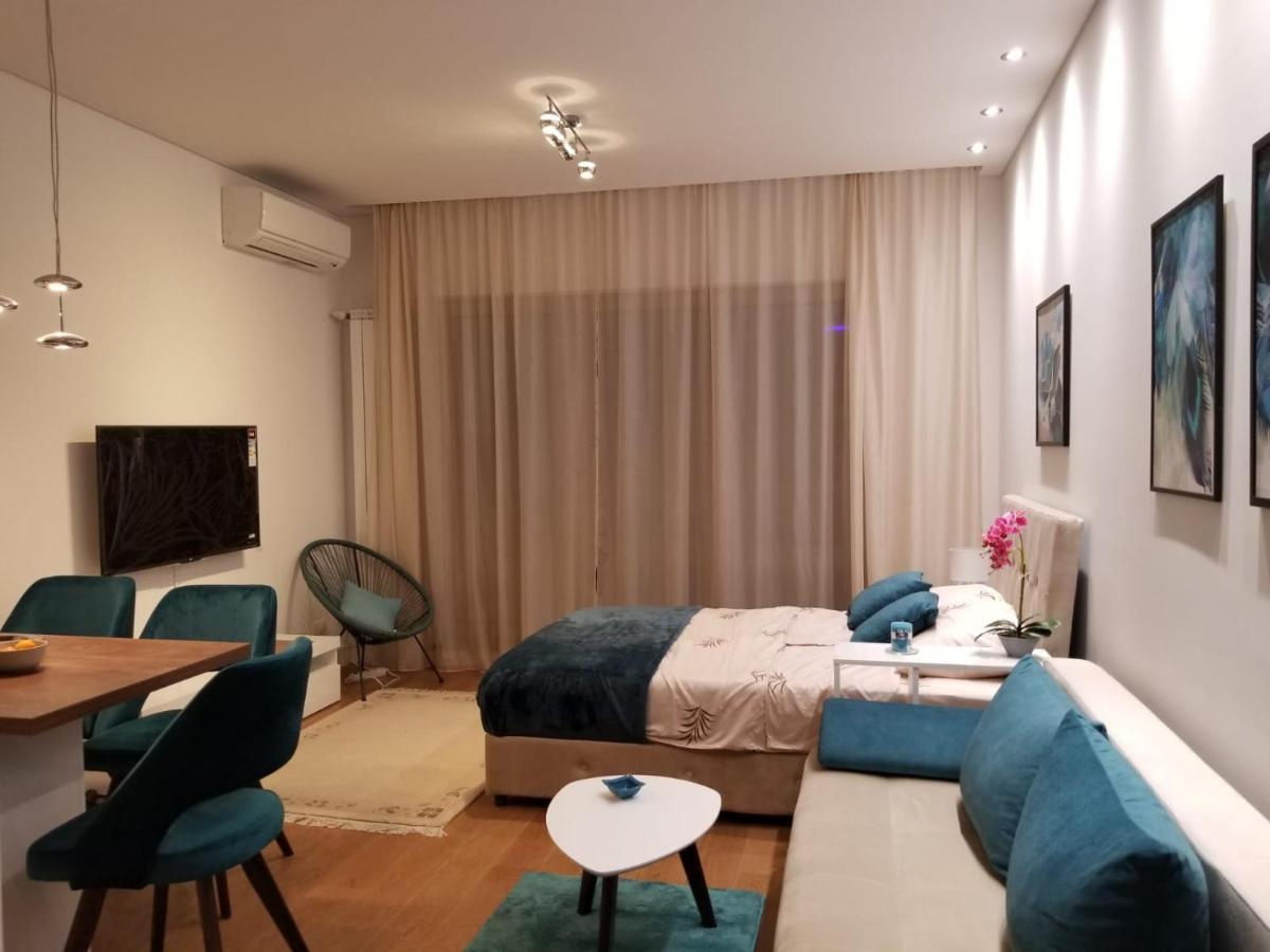 Azura Residence - New Luxury Apartment Белград Екстериор снимка