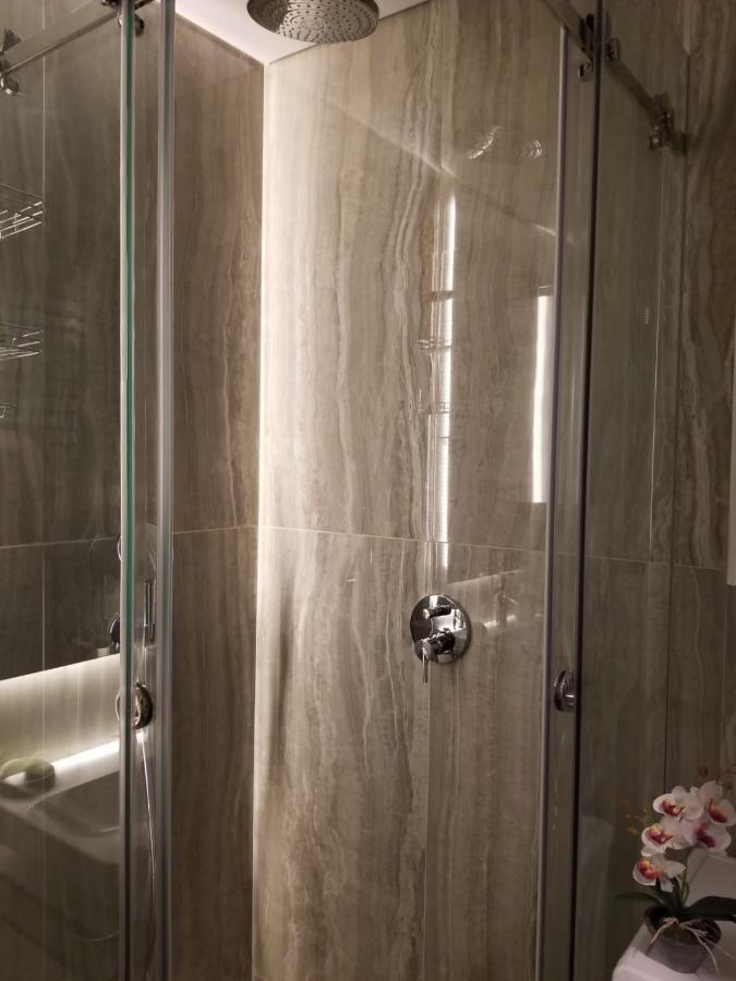 Azura Residence - New Luxury Apartment Белград Екстериор снимка
